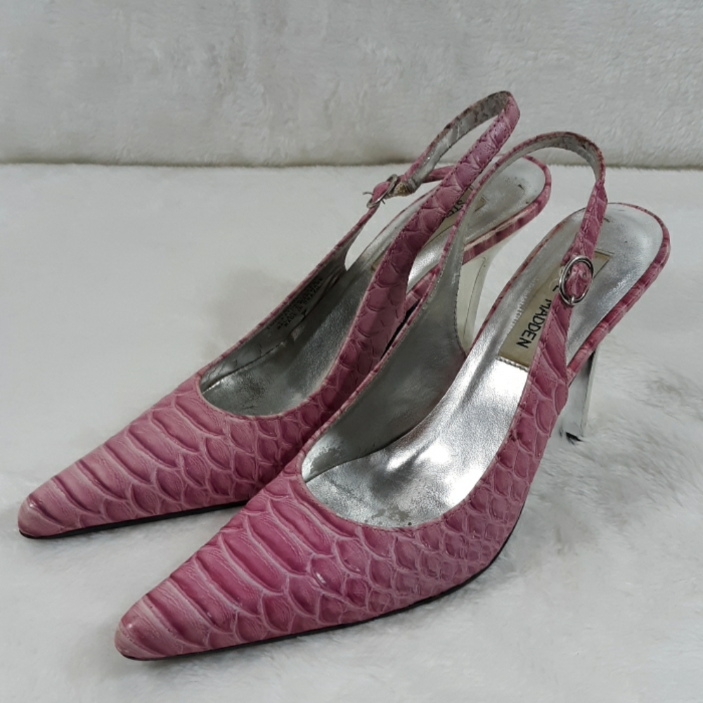 ⬇️$18 Steve Madden pink Tornadoe womens 6.5 B